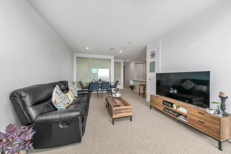 Photo of property in 902/8 Waikumete Road, Glen Eden, Auckland, 0602