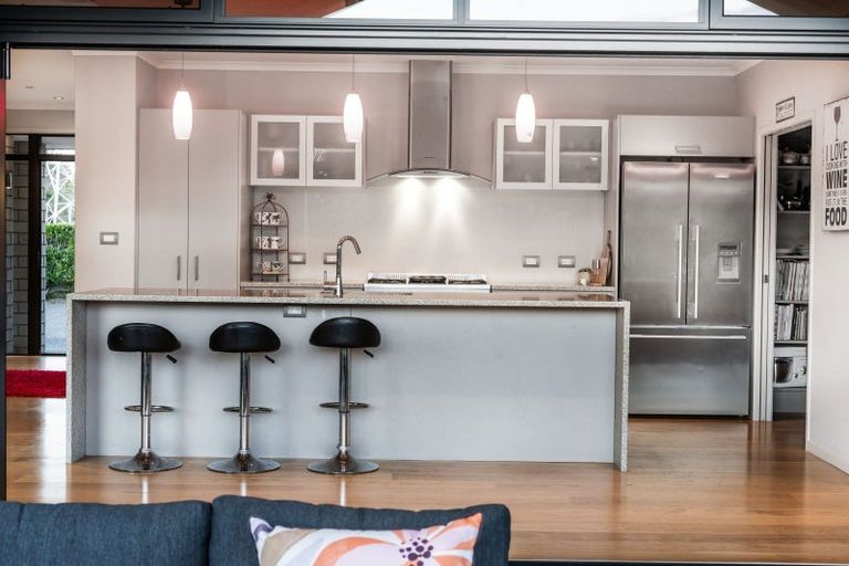 Photo of property in 69a Oraha Road, Kumeu, 0892