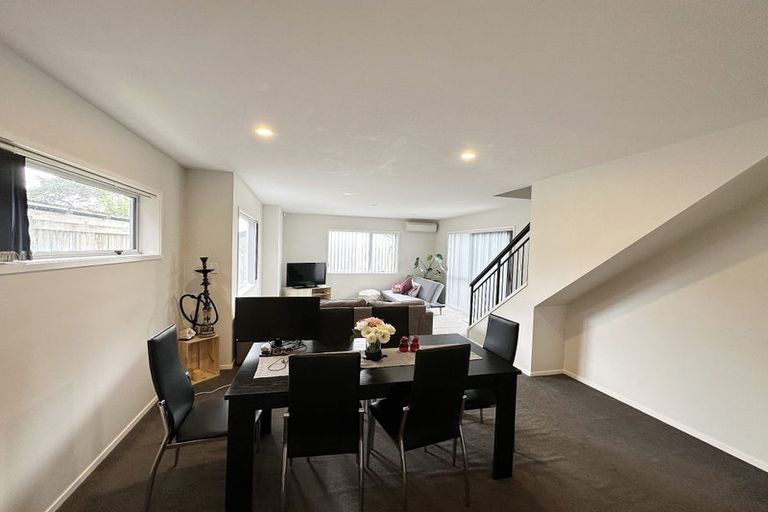 Photo of property in 4 Ruhanui Lane, Pakuranga Heights, Auckland, 2010