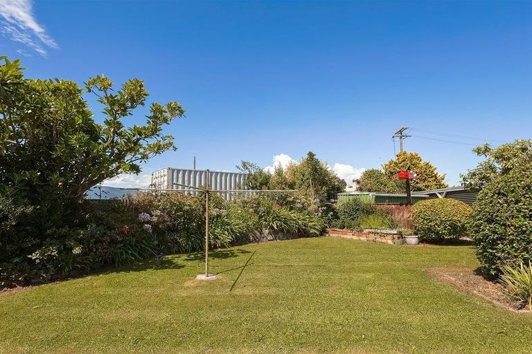 Photo of property in 81 Domett Street, Westport, 7825