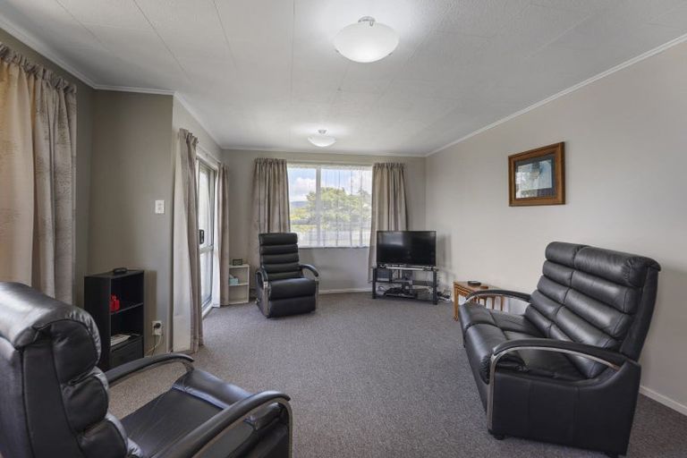 Photo of property in 56 Henry Street, Ebdentown, Upper Hutt, 5018