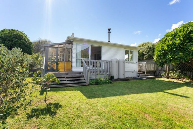 Photo of property in 67b Tilley Road, Paekakariki, 5034