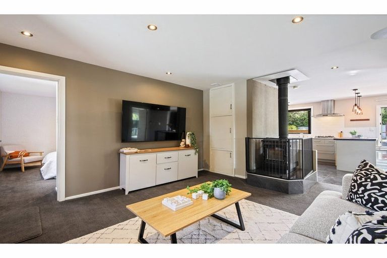 Photo of property in 33 Burnett Street, Oxford, 7430