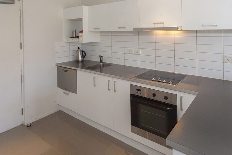 Photo of property in 7e/60 Masons Road, Oteha, Auckland, 0632