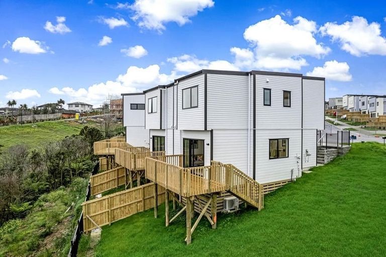 Photo of property in 16b Putiputi Way, Papakura, 2110