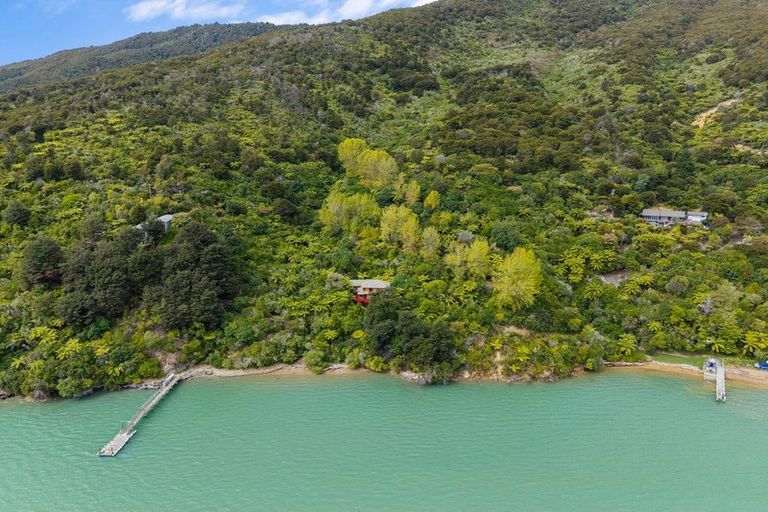Photo of property in 628 Moetapu Bay Road, Moetapu Bay, Linkwater, 7282