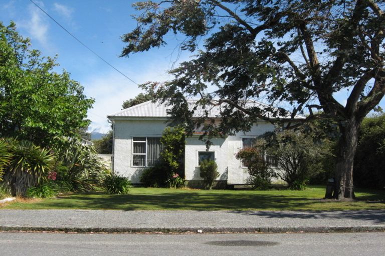 Photo of property in 8 Orowaiti Road, Westport, 7825