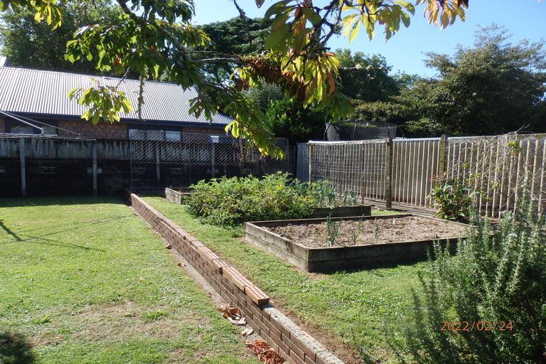 Photo of property in 21 Clare Street, Cambridge, 3434