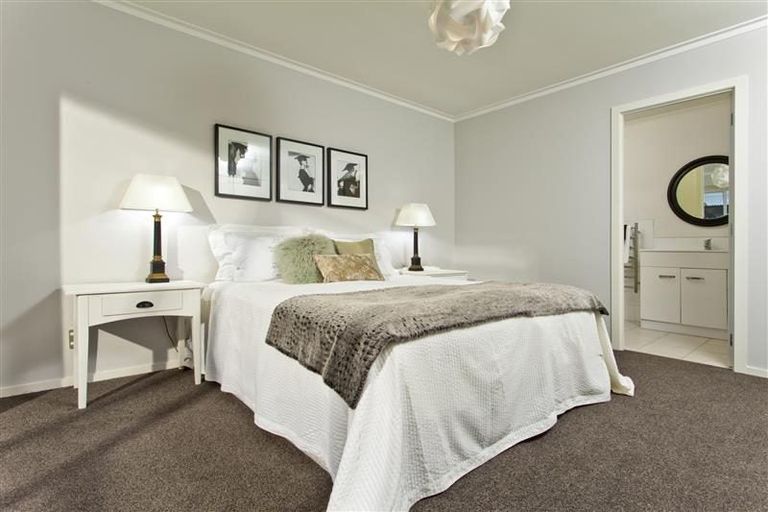 Photo of property in 98 Koraha Road, Kumeu, 0892