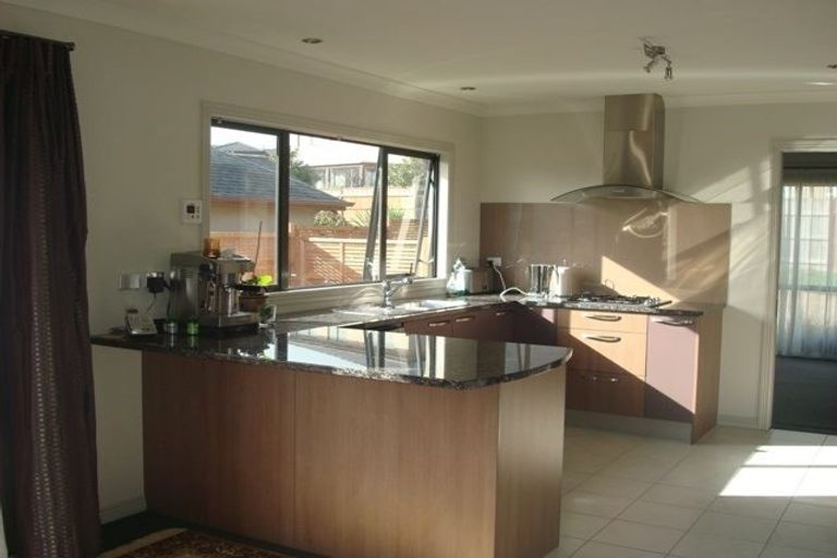 Photo of property in 6 Archer Rayner Place, Greenhithe, Auckland, 0632