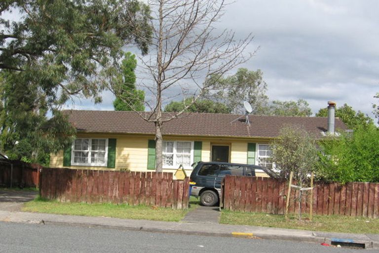Photo of property in 36 Kelman Road, Kelston, Auckland, 0602