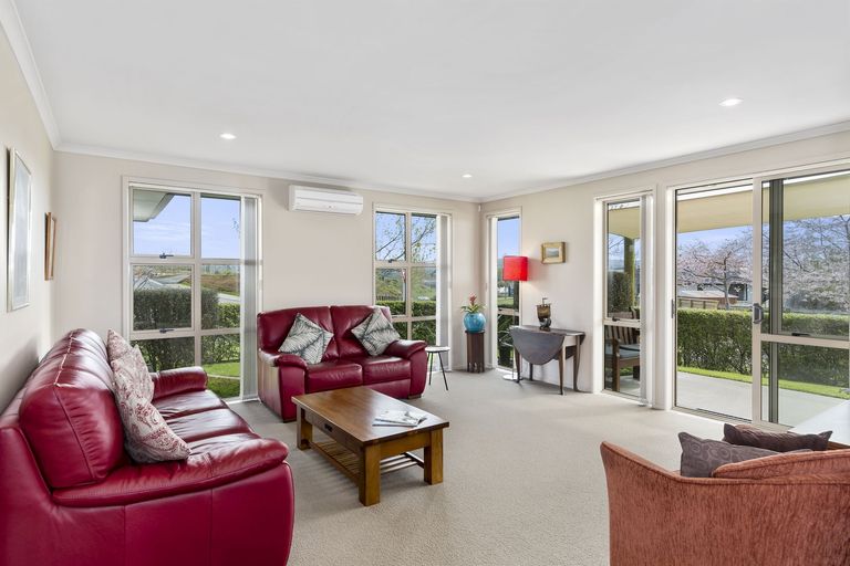 Photo of property in 2 Mortlake Heights, Pyes Pa, Tauranga, 3112