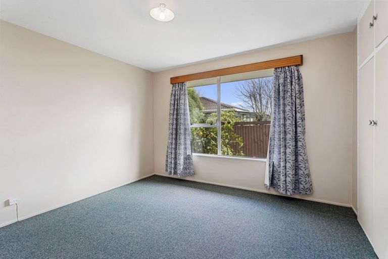 Photo of property in 34b Prestons Road, Redwood, Christchurch, 8051