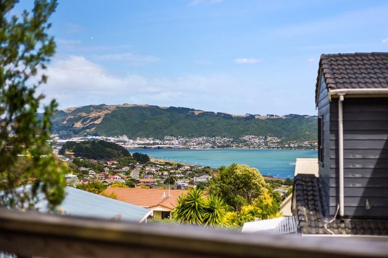 Photo of property in 77 Eskdale Road, Papakowhai, Porirua, 5024