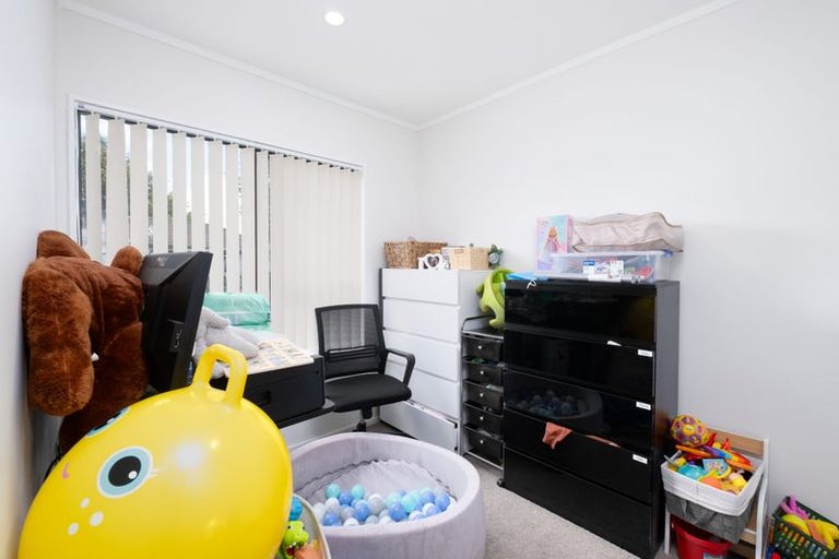 Photo of property in 44 Trimdon Street, Randwick Park, Auckland, 2105