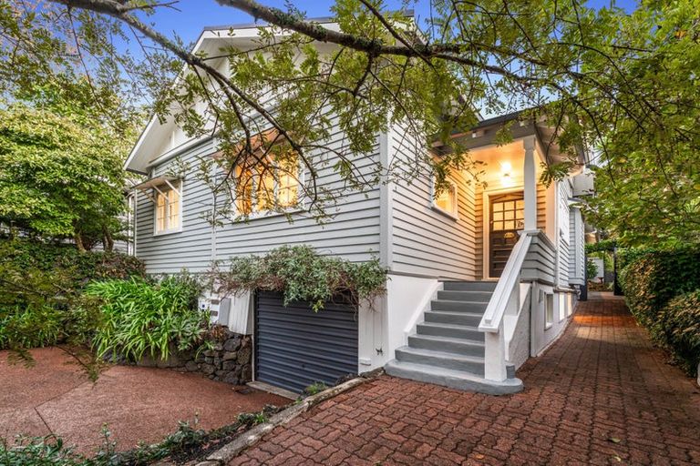 Photo of property in 37 Kensington Avenue, Mount Eden, Auckland, 1024