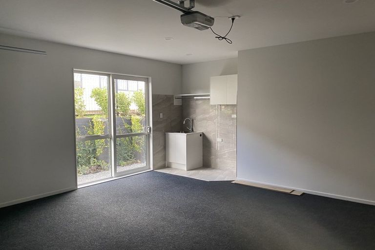Photo of property in 51 Twin Parks Rise, Papakura, 2110