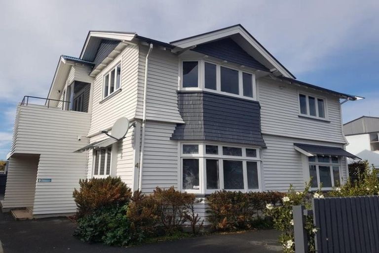 Photo of property in 4 Whitmore Street, Edgeware, Christchurch, 8013