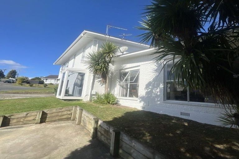 Photo of property in 52b Kingsley Street, Stokes Valley, Lower Hutt, 5019