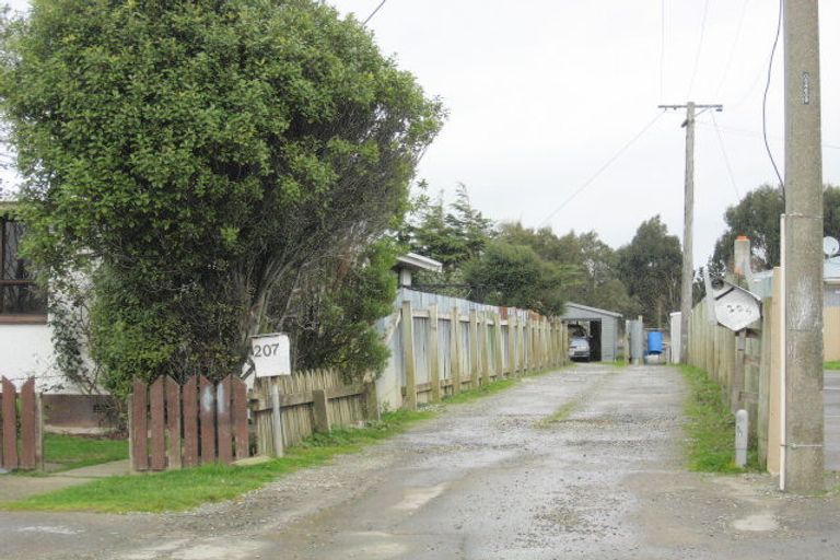 Photo of property in 207 Mcquarrie Street, Kingswell, Invercargill, 9812