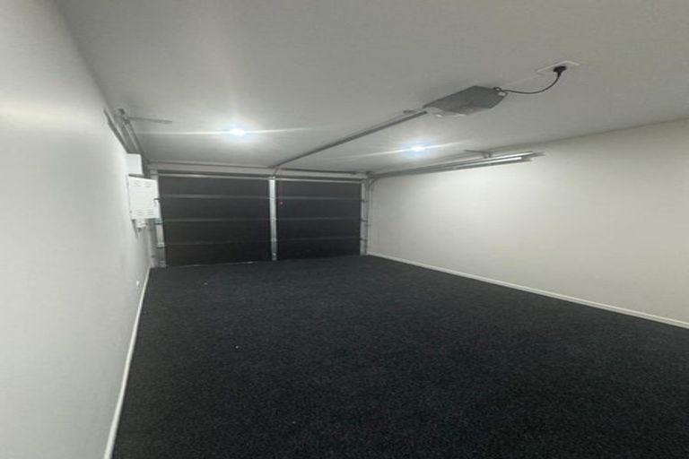 Photo of property in 35 Wai Iti Place, Clendon Park, Auckland, 2103