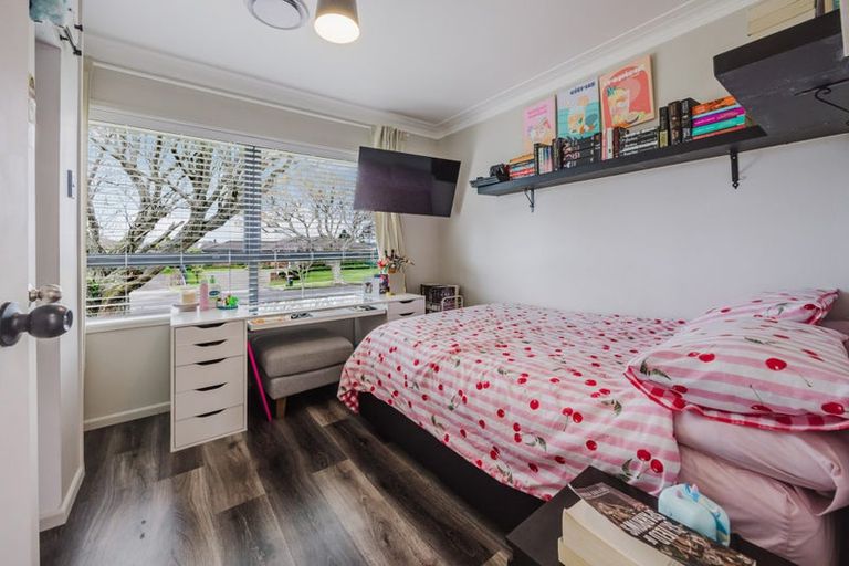 Photo of property in 168 Walter Strevens Drive, Conifer Grove, Takanini, 2112