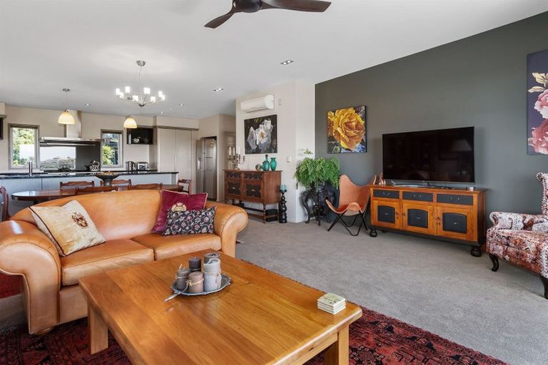 Photo of property in 57a Hillcrest Road, Otumoetai, Tauranga, 3110