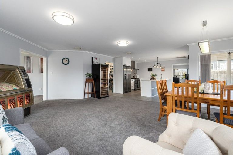 Photo of property in 13 Allendale Place, Morrinsville, 3300