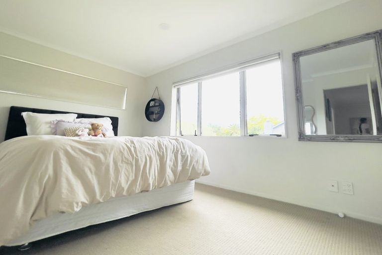 Photo of property in 13 Pickaberry Avenue, Karaka, Papakura, 2113