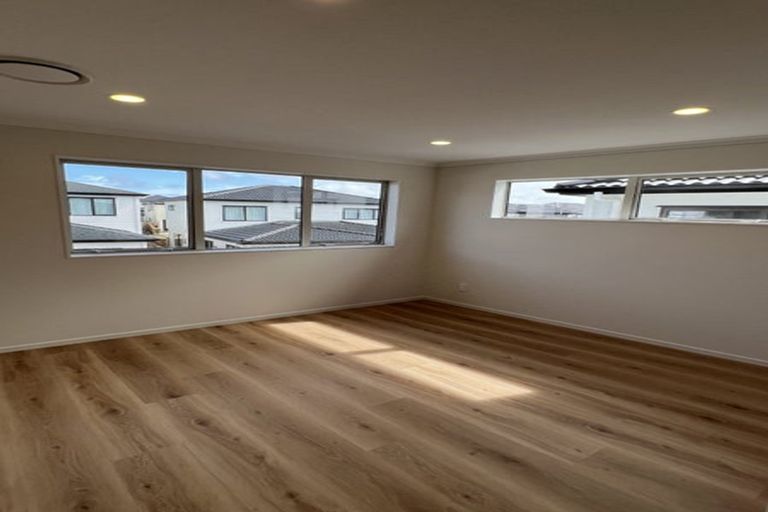 Photo of property in 82 Castlebane Drive, Flat Bush, Auckland, 2019