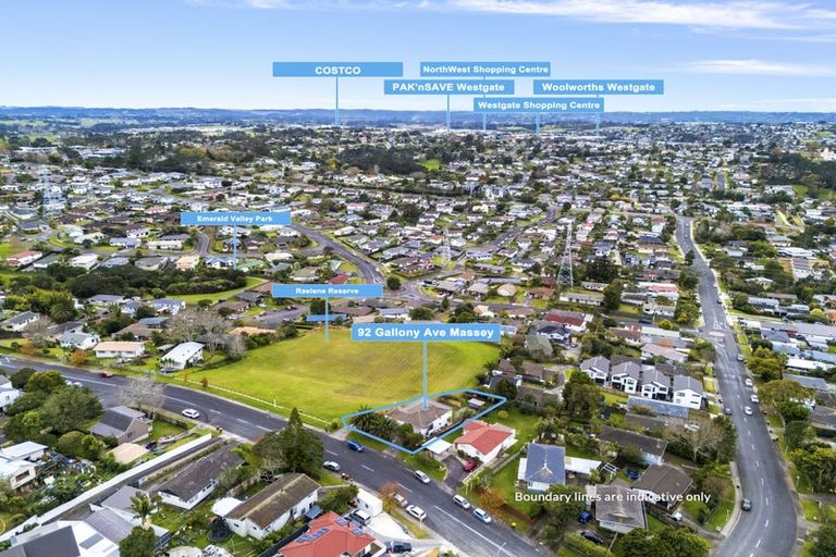 Photo of property in 92 Gallony Avenue, Massey, Auckland, 0614