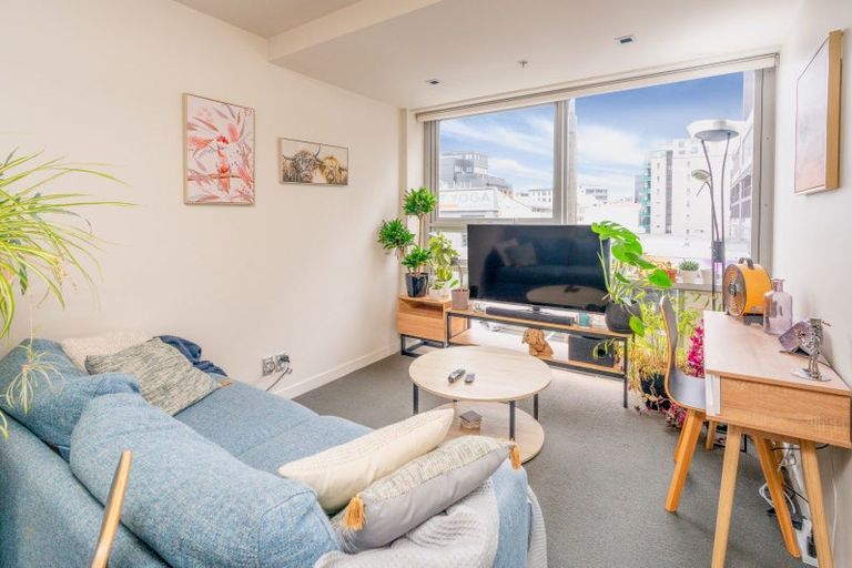 Photo of property in Monument Apartments, 2b/245 Wakefield Street, Te Aro, Wellington, 6011
