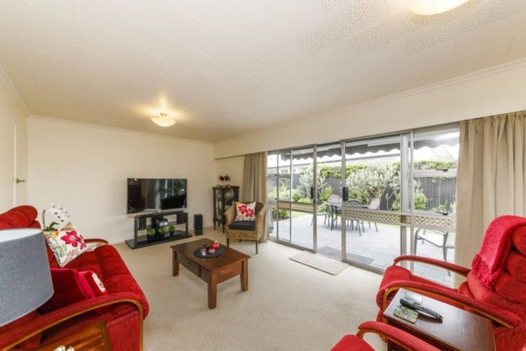 Photo of property in 14a Cecil Place, Cloverlea, Palmerston North, 4412