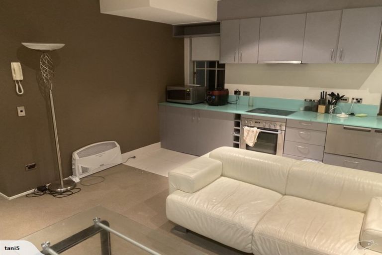 Photo of property in The Quay, 4/332a3 Lambton Quay, Wellington Central, Wellington, 6011