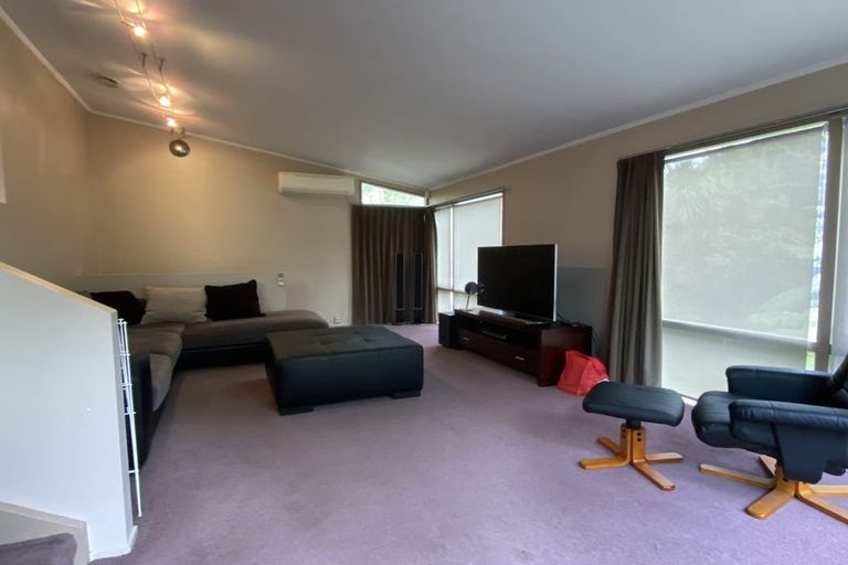 Photo of property in 976 Beach Road, Torbay, Auckland, 0630