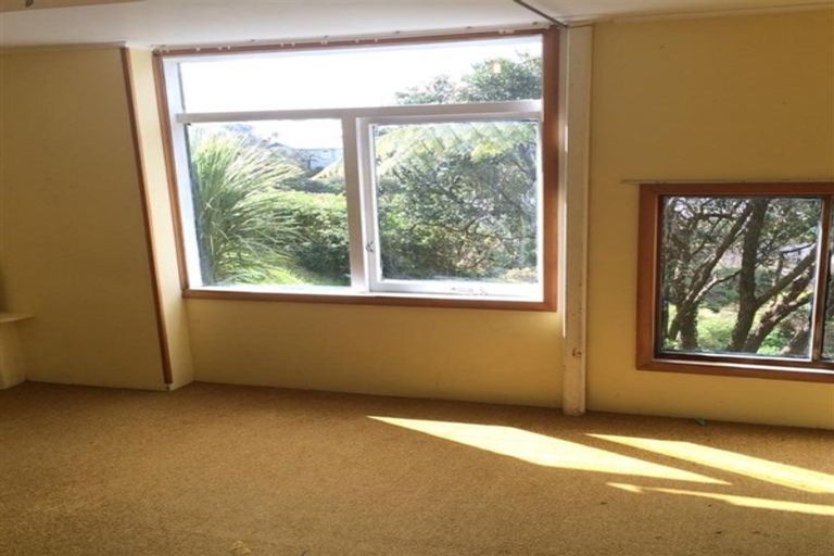 Photo of property in 75 Farnham Street, Mornington, Wellington, 6021