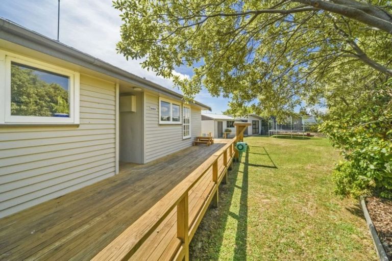Photo of property in 25 Acacia Street, Kelvin Grove, Palmerston North, 4414