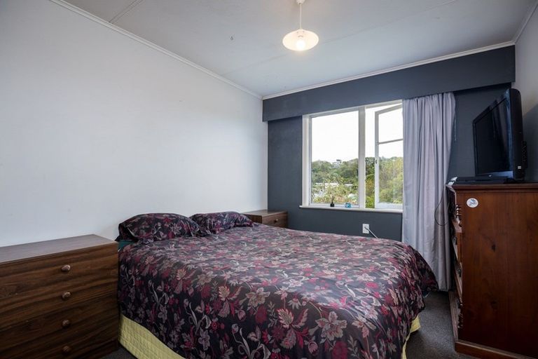 Photo of property in 6 Sardinha Place, Marfell, New Plymouth, 4310