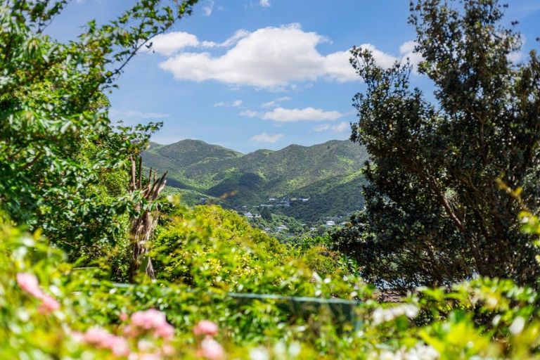 Photo of property in 12 Bladon Terrace, Ngaio, Wellington, 6035