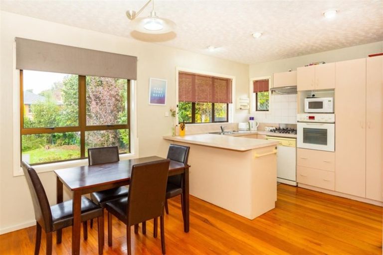 Photo of property in 2/39a Yardley Street, Avonhead, Christchurch, 8042