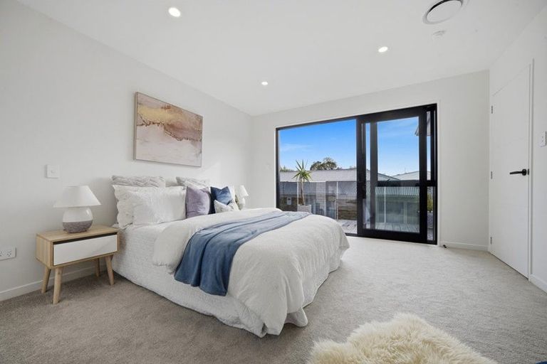 Photo of property in 28b Kereru Street, Henderson, Auckland, 0612