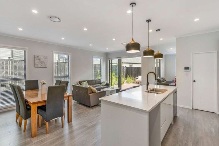 Photo of property in 95 Nobilo Road, Kumeu, 0810