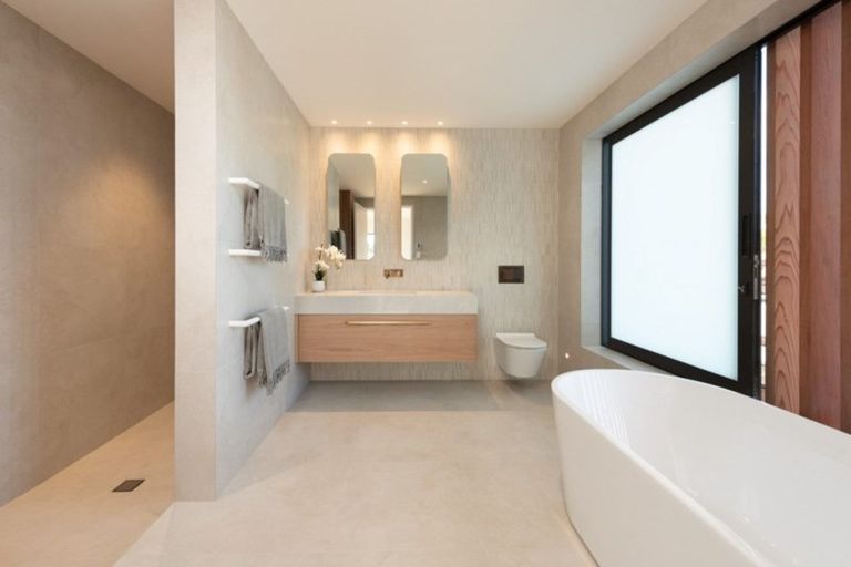 Photo of property in 98 Muricata Avenue, Mount Maunganui, 3116