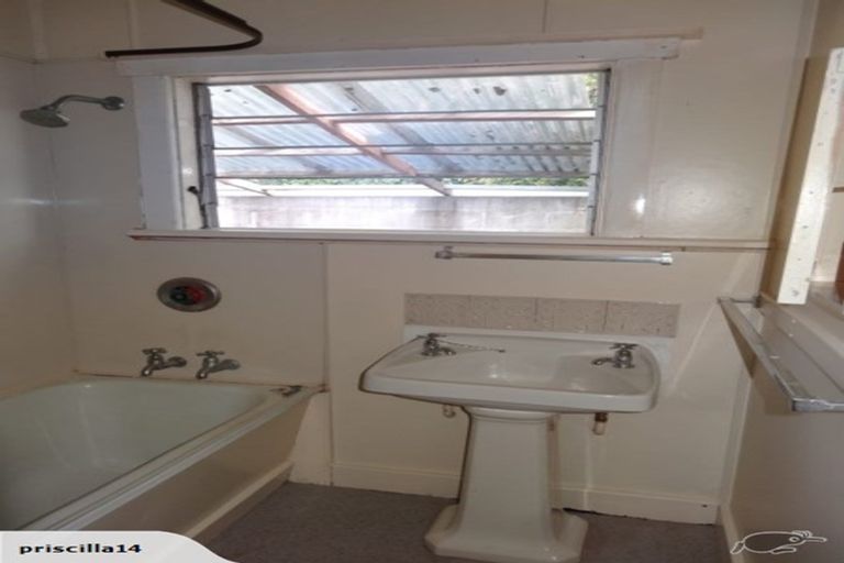 Photo of property in 68 Matai Street West, Riccarton, Christchurch, 8011