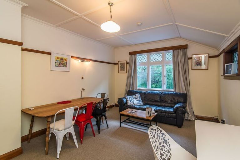 Photo of property in 127 Grant Road, Thorndon, Wellington, 6011