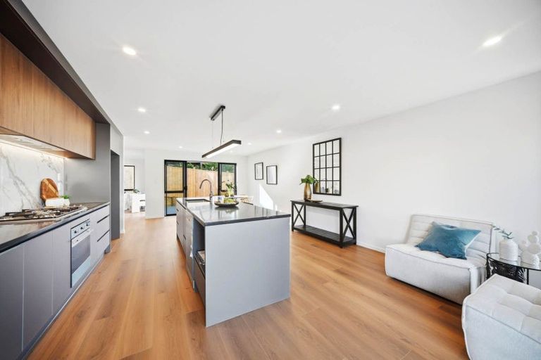 Photo of property in 35b Toroa Street, Torbay, Auckland, 0630