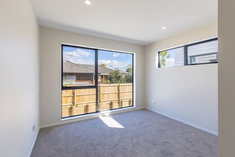 Photo of property in 6e Kaweka Street, New Lynn, Auckland, 0600