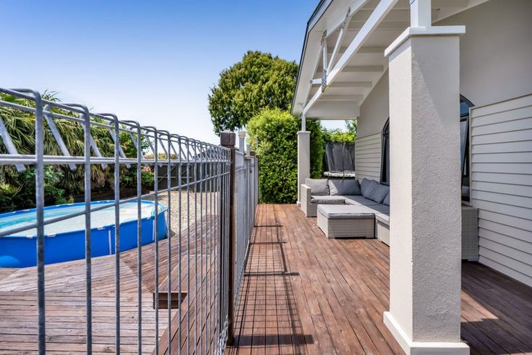 Photo of property in 300 Awai Road, Tarurutangi, New Plymouth, 4372