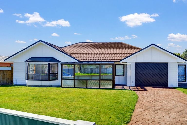 Photo of property in 10 Te Kupe Road, Paraparaumu Beach, Paraparaumu, 5032