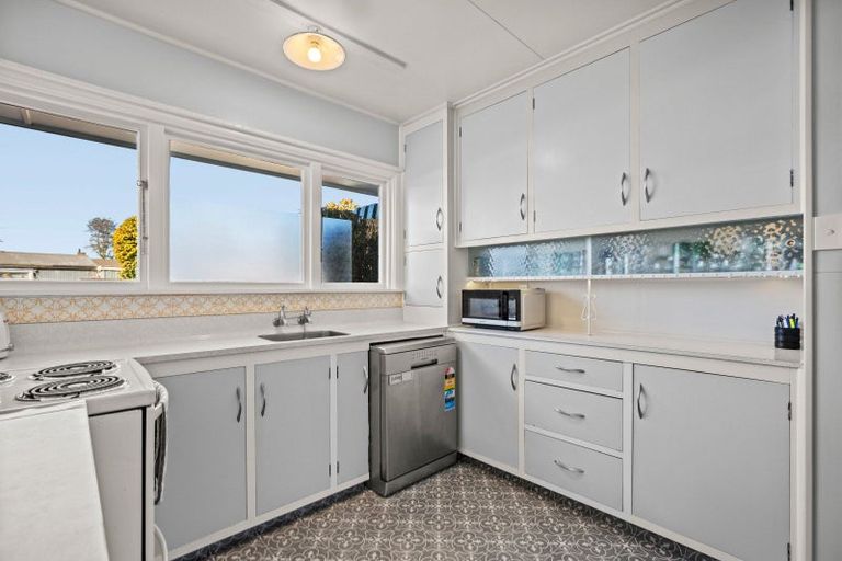 Photo of property in 110a Kippenberger Avenue, Rangiora, 7400